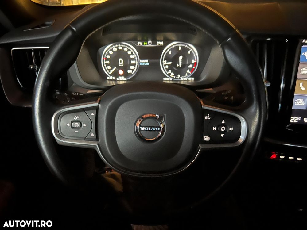 Volvo XC 60 D4 Geartronic Momentum Pro - 10