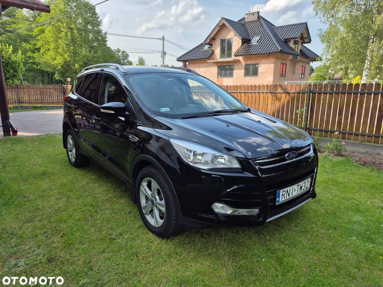Ford Kuga - 1