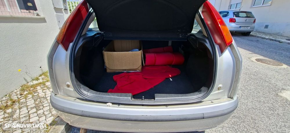 Ford Focus 1.8 TDdi Trend - 5