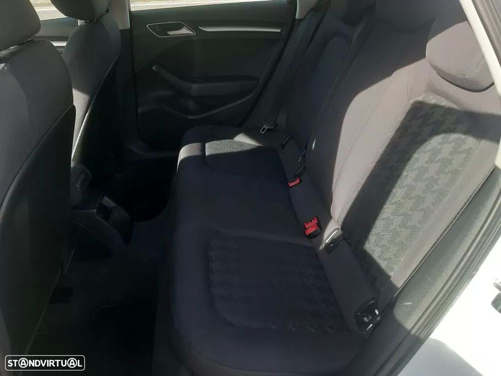 Audi A3 Sportback 1.6 TDI Advance Ultra - 21