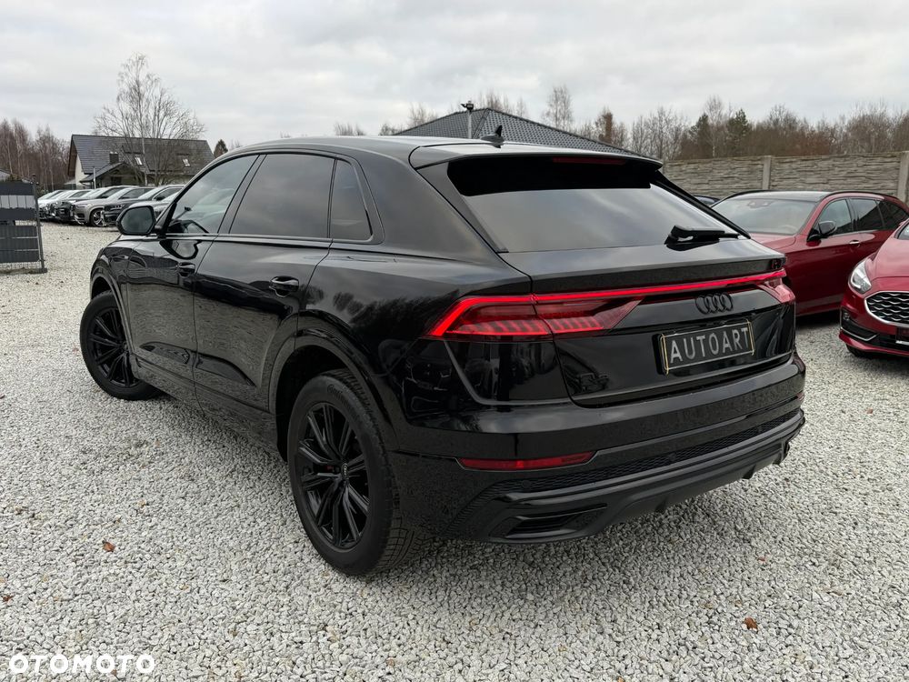 Audi Q8 - 11