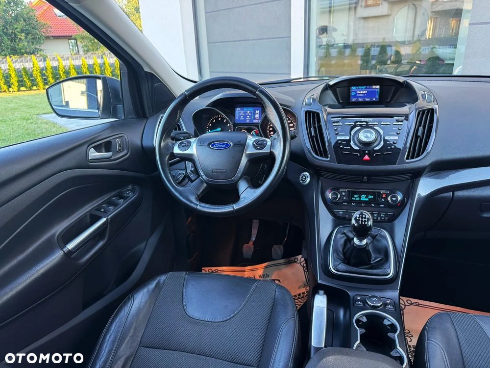 Ford Kuga 1.6 EcoBoost 2x4 Titanium - 18