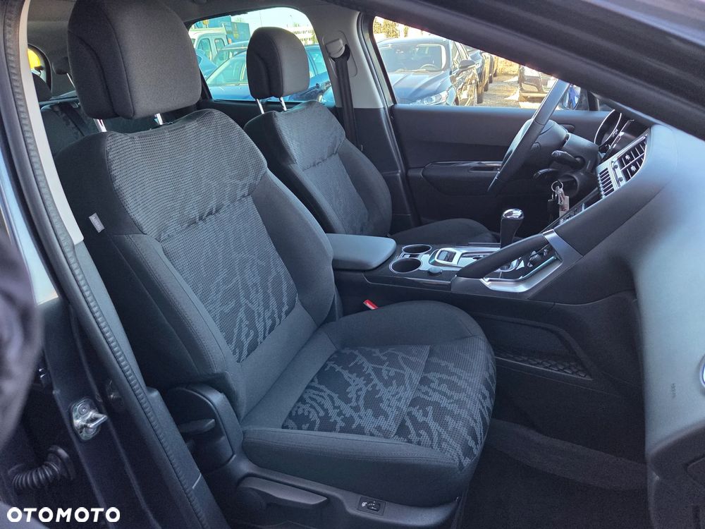 Peugeot 3008 HDi 160 Automatik Allure - 15