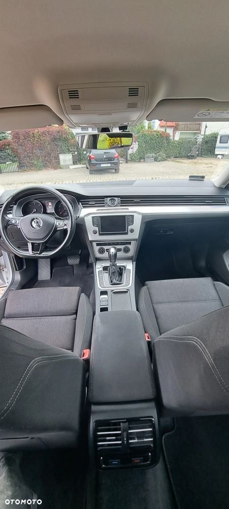 Volkswagen Passat - 6