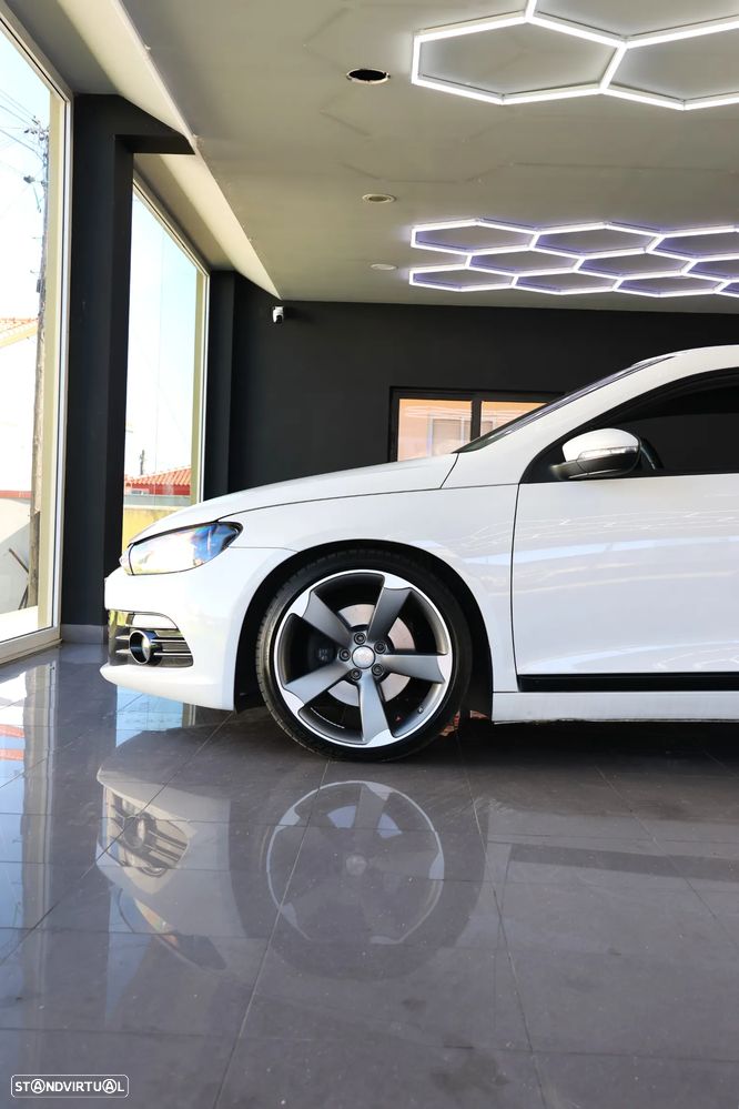VW Scirocco 2.0 TSI Sport DSG - 9