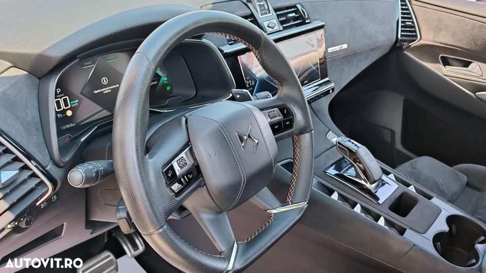 DS Automobiles DS 7 Crossback - 26