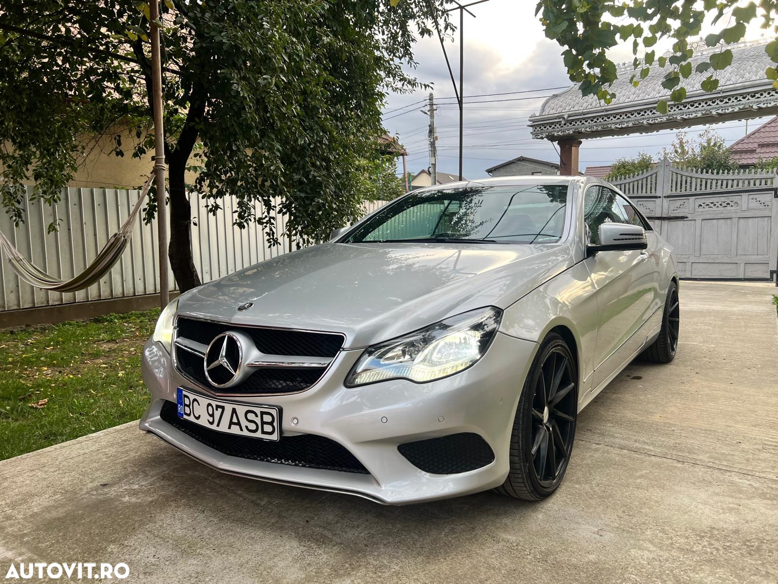 Mercedes-Benz E - 18