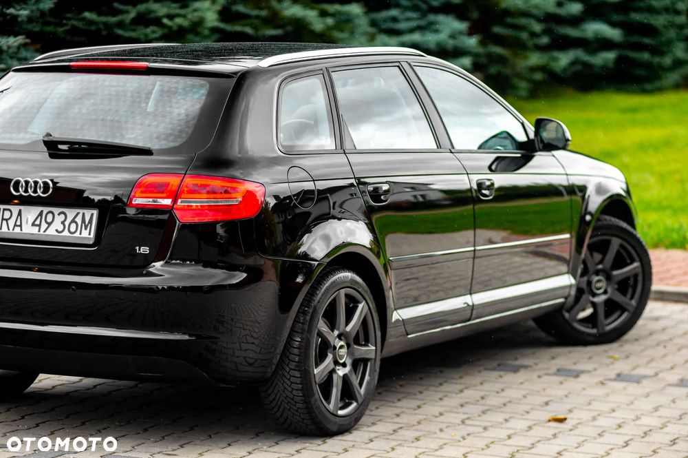 Audi A3 Sportback 1.6 Ambition - 11