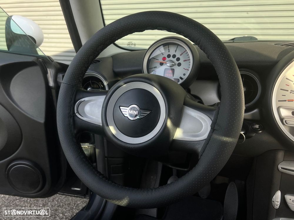 MINI 3 Portas Cooper D - 11