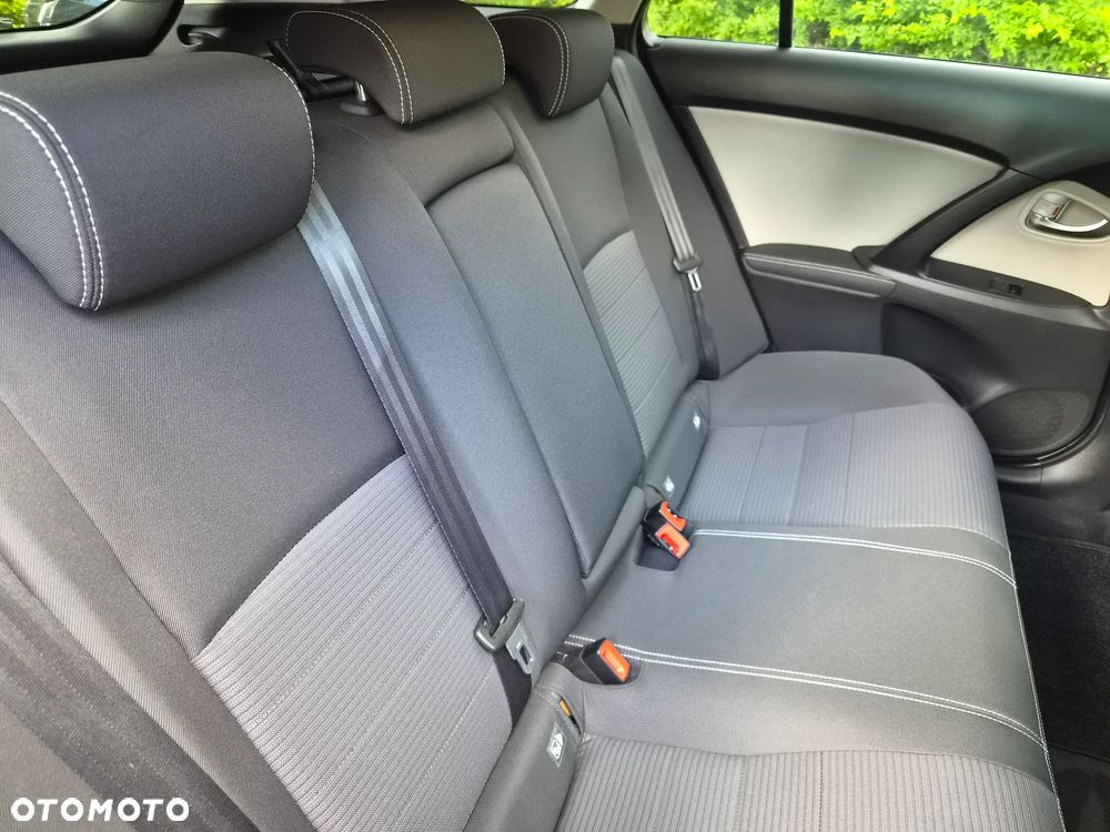 Toyota Avensis 1.8 Executive - 33