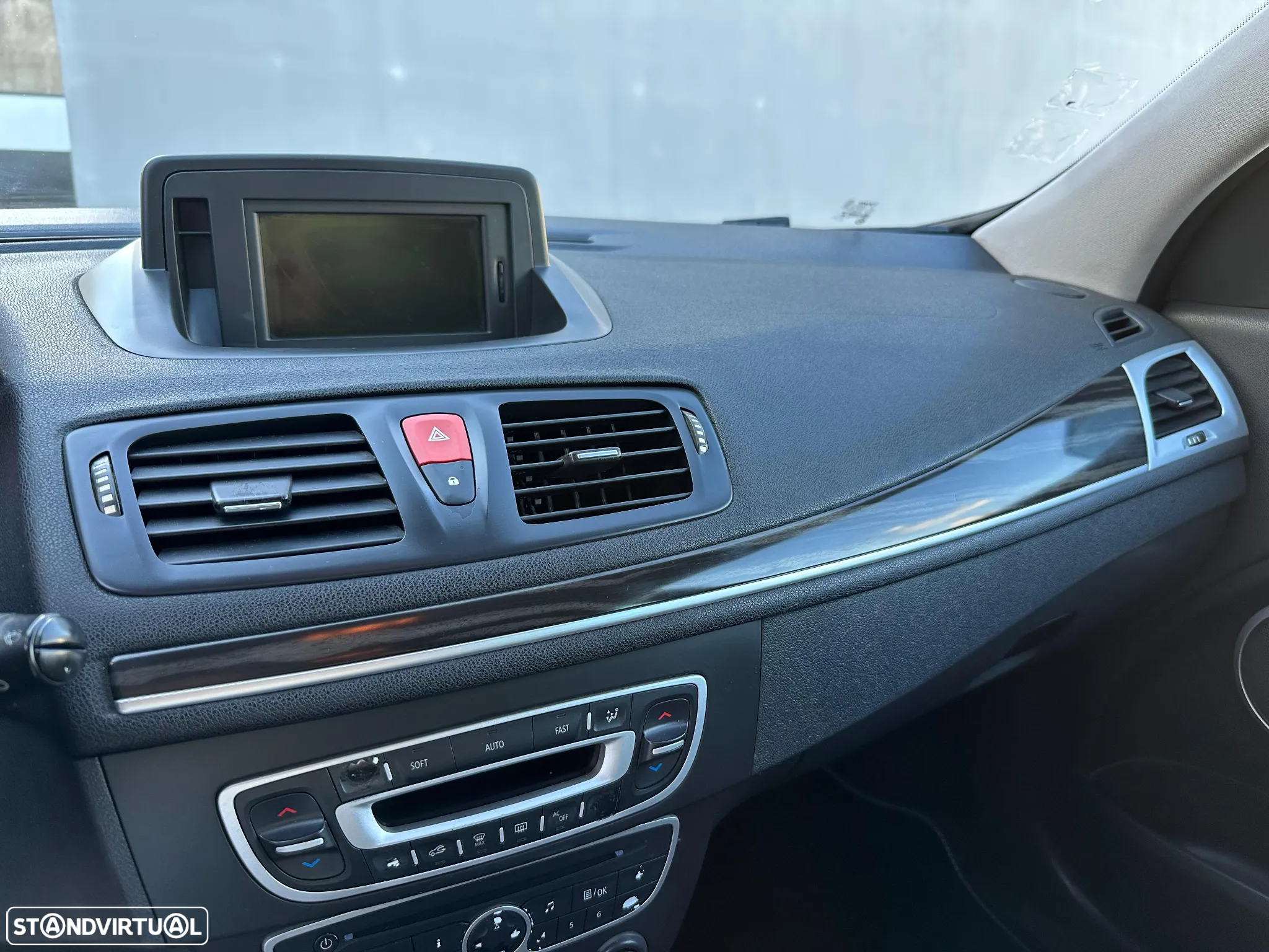 Renault Mégane 1.5 dCi Dynamique S - 11
