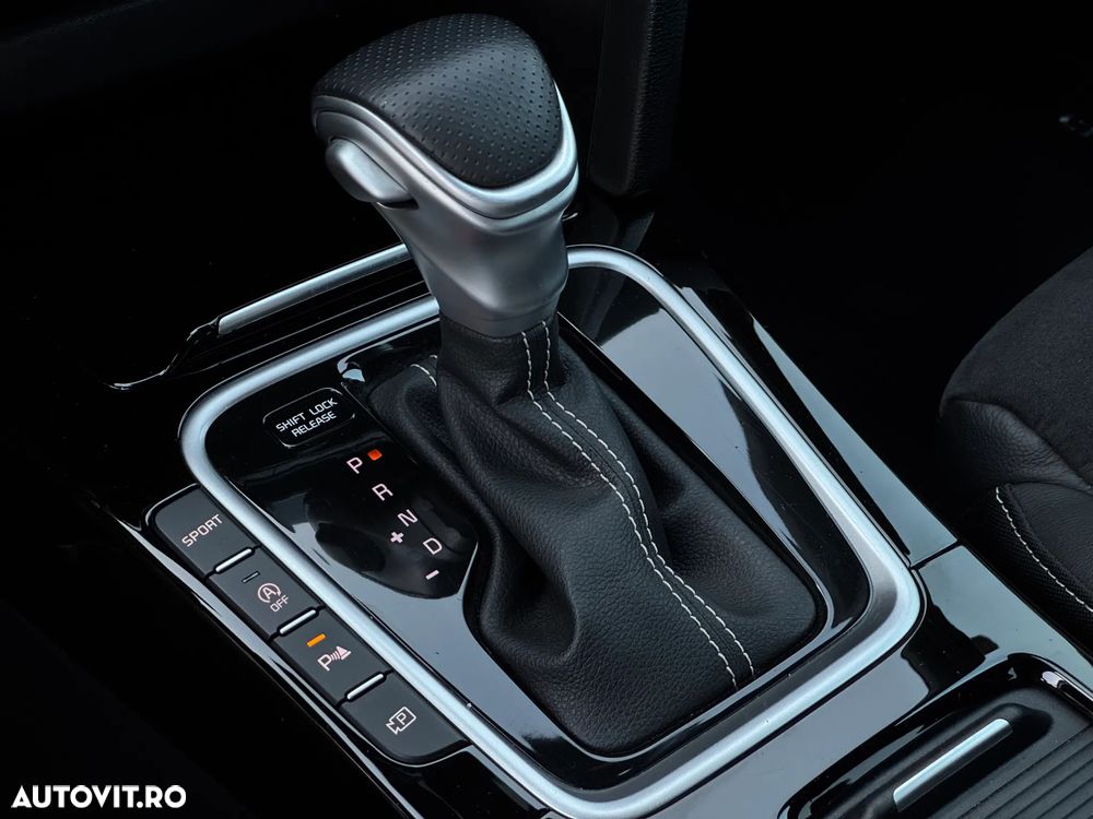 Kia XCeed 1.5 T-GDI 7DCT GT Line - 16