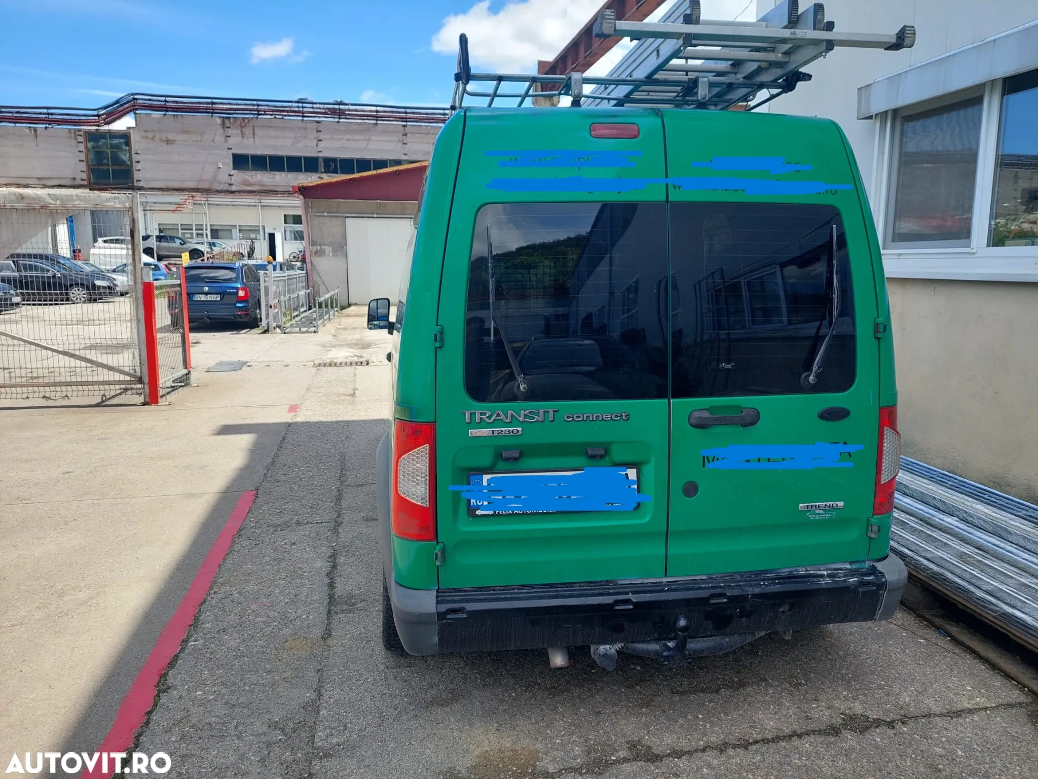 Ford TRANSIT CONNECT - 4