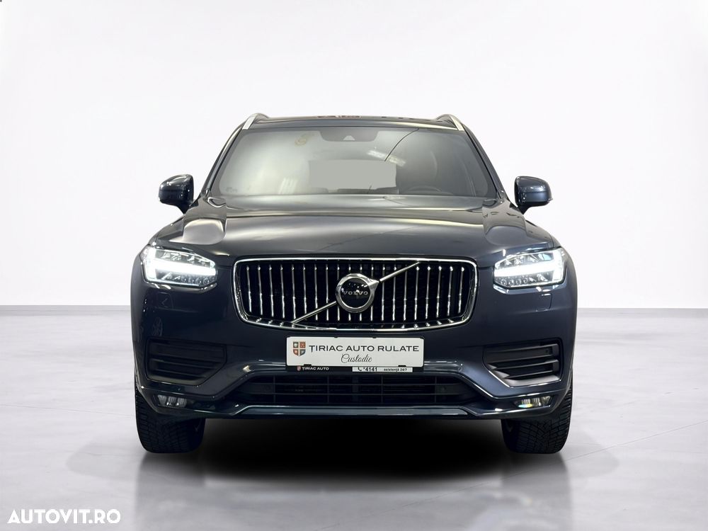 Volvo XC 90 - 9