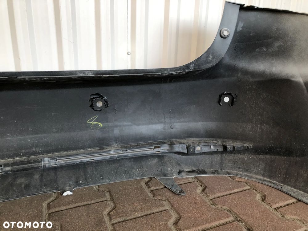 TOYOTA AVENSIS T27 II LIFT SEDAN 2015- zderzak tylny tył - 14