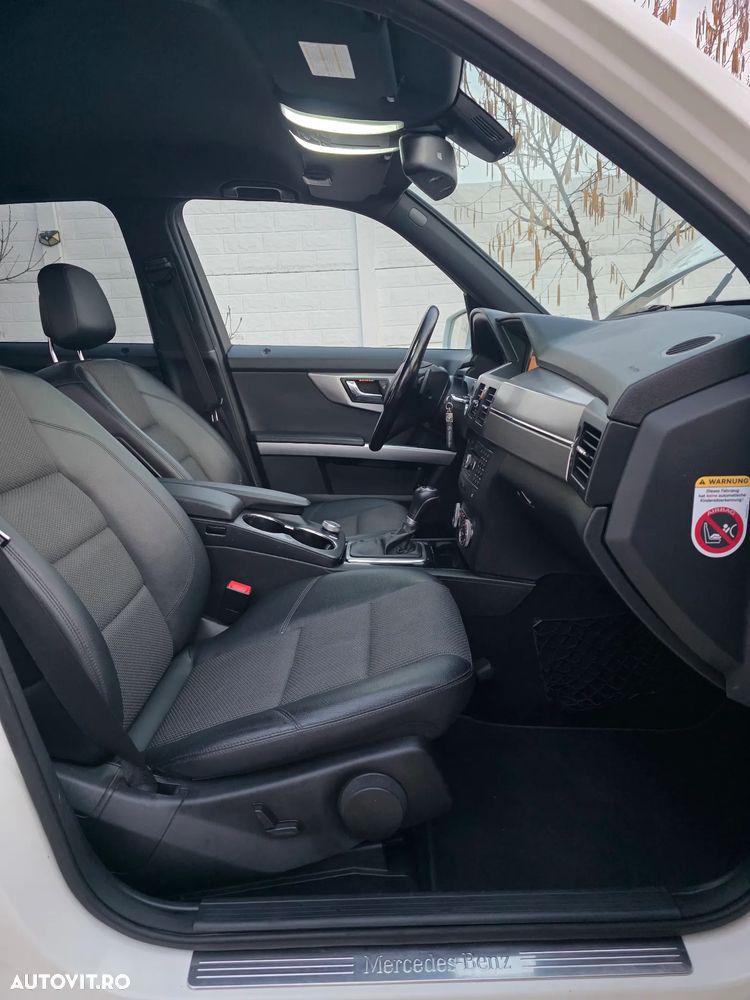 Mercedes-Benz GLK 220 CDI DPF 4Matic BlueEFFICIENCY 7G-TRONIC - 14