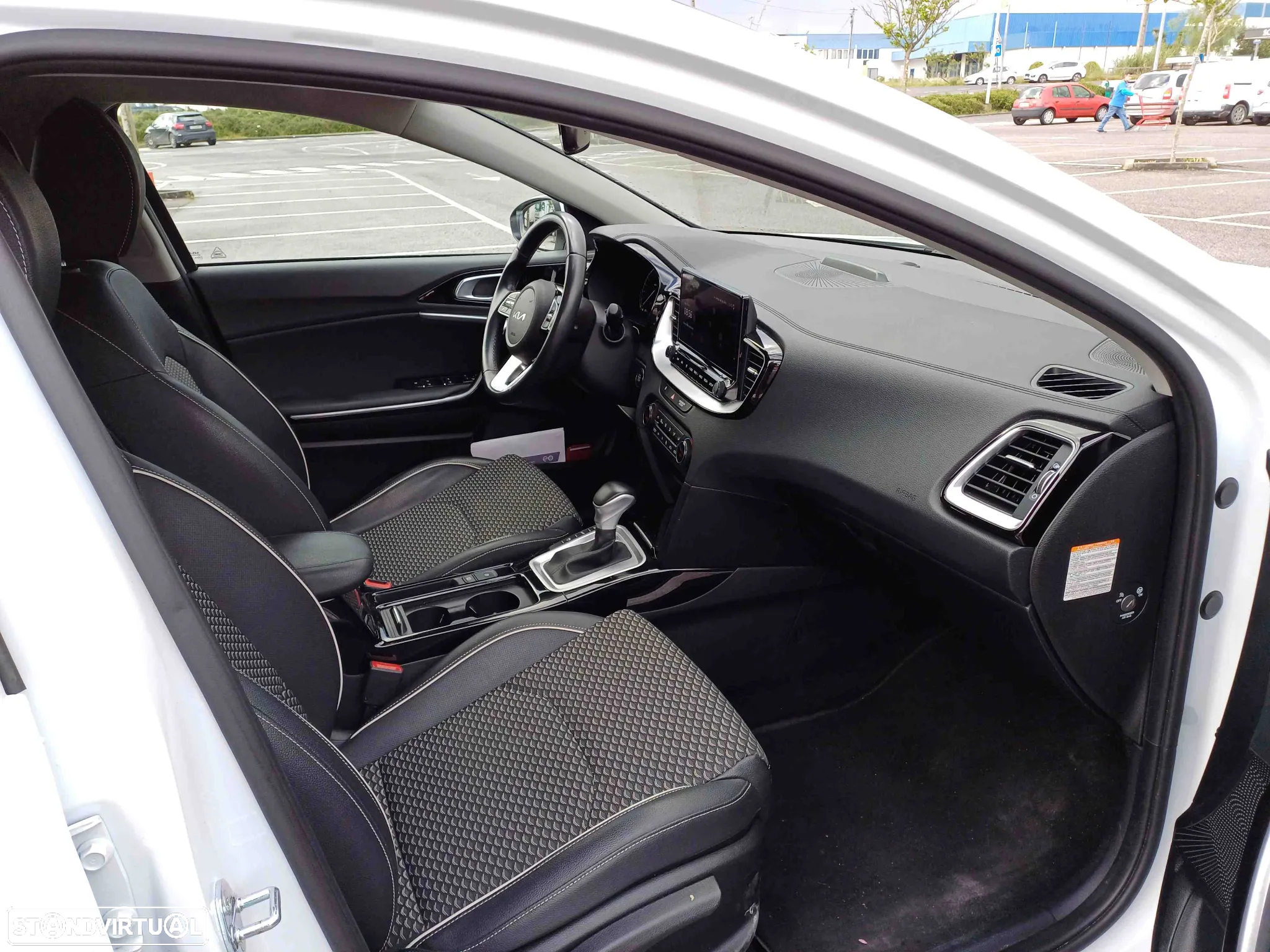 Kia XCeed 1.6 GDi PHEV Tech - 16
