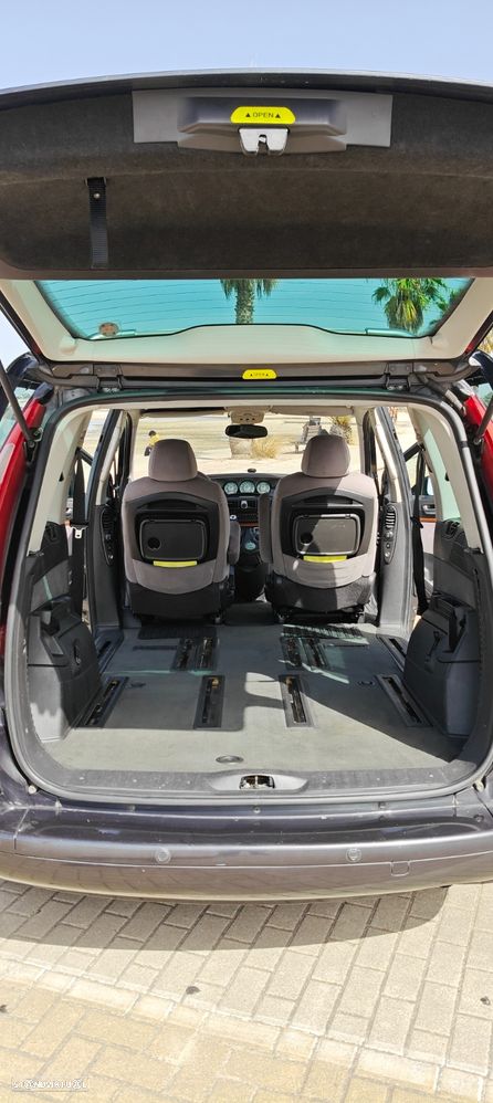 Citroën C8 2.0 HDi SX - 28
