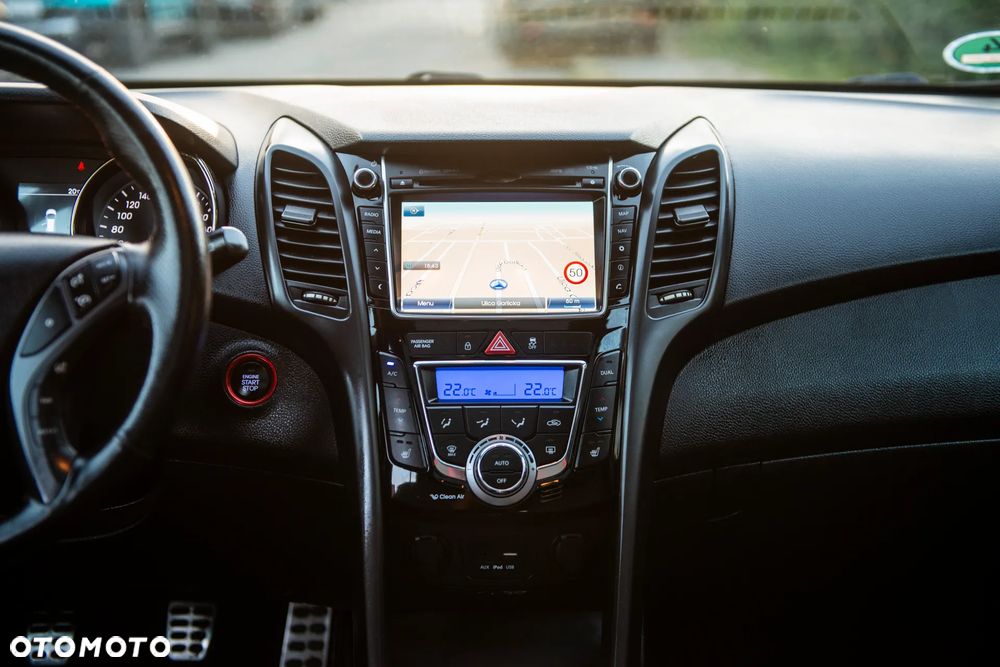 Hyundai i30 1.6 GDI Turbo Luxury - 34