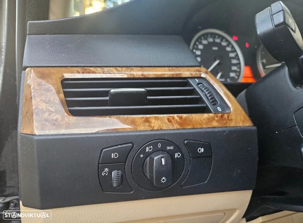BMW 525 d Touring Aut. - 17