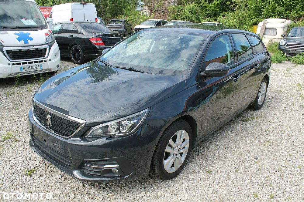 Peugeot 308 - 1