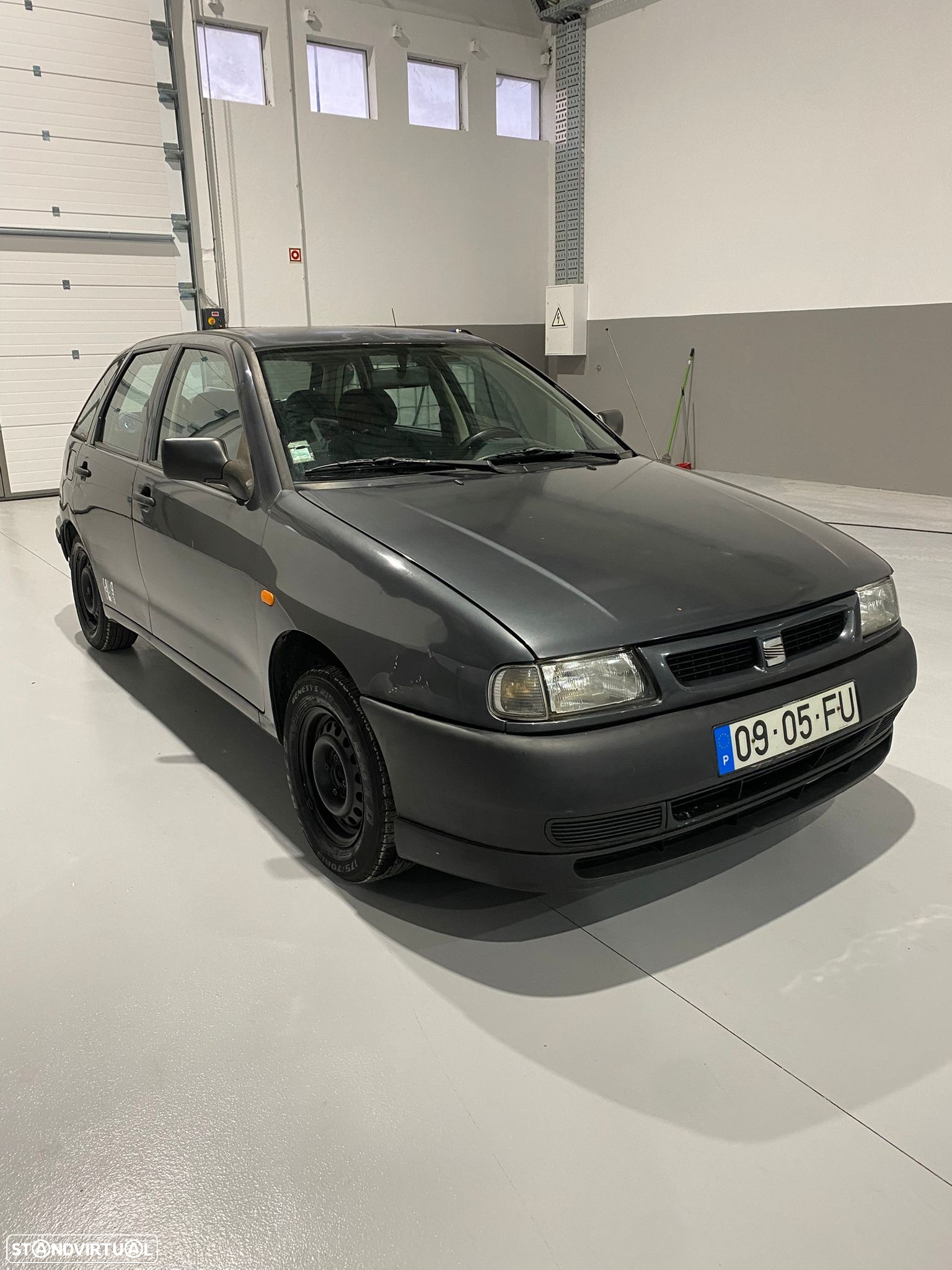 SEAT Ibiza 1.1i Collage - 2
