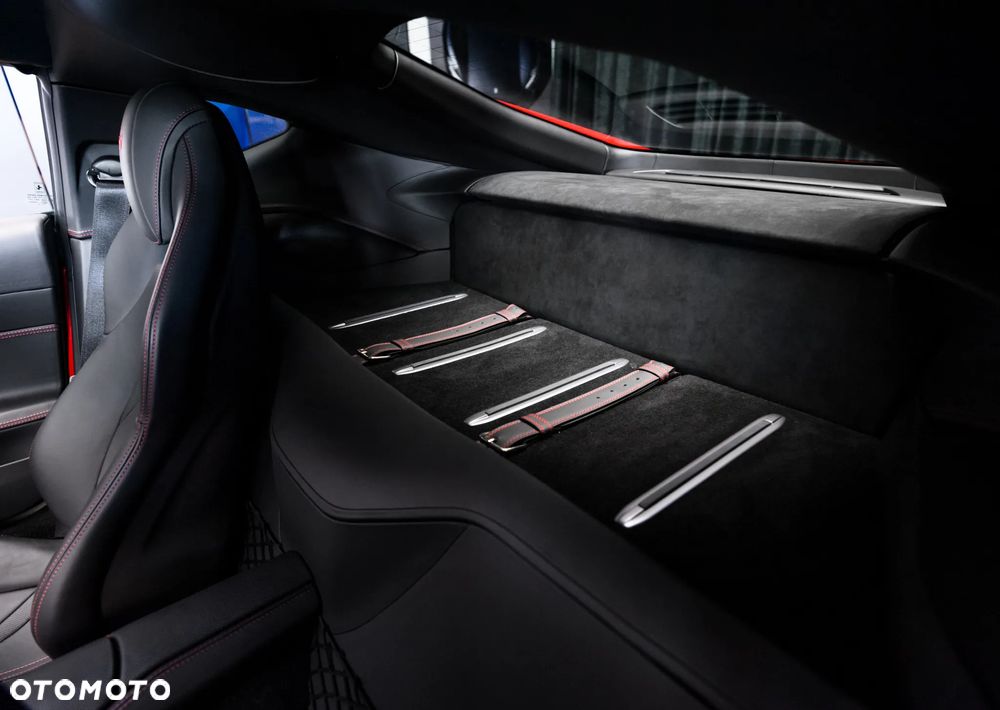 Ferrari 812 Superfast - 33