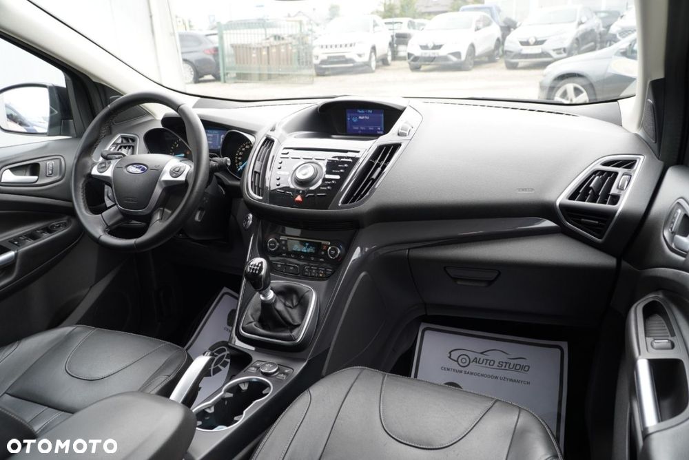 Ford Kuga 2.0 TDCi 2x4 ST-Line - 10
