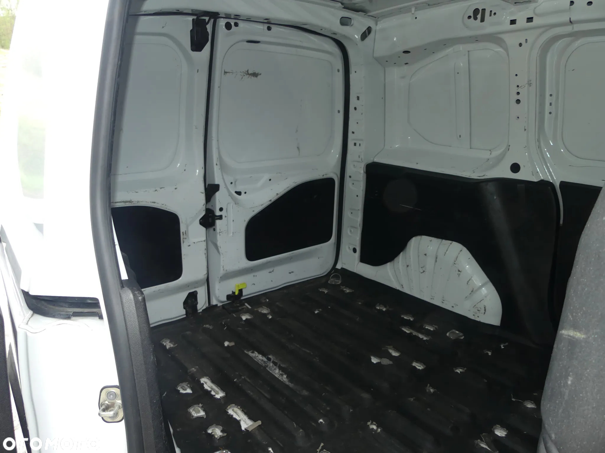 Peugeot Partner 1.2 PureTech L2 S&S Pro (bryg.) - 8