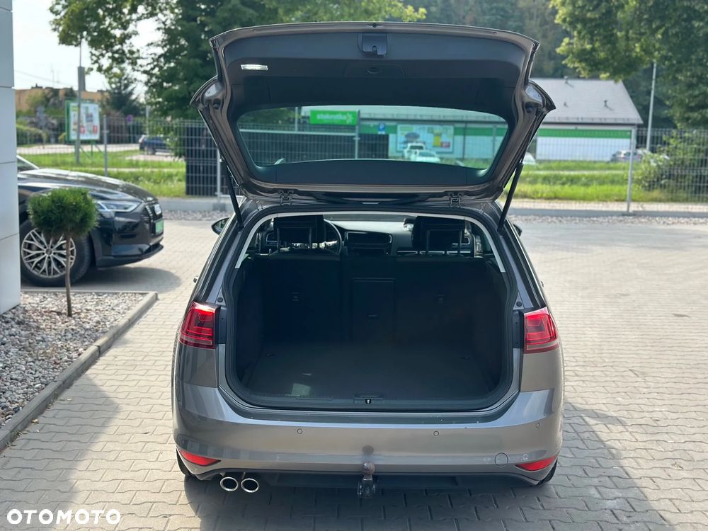 Volkswagen Golf - 9