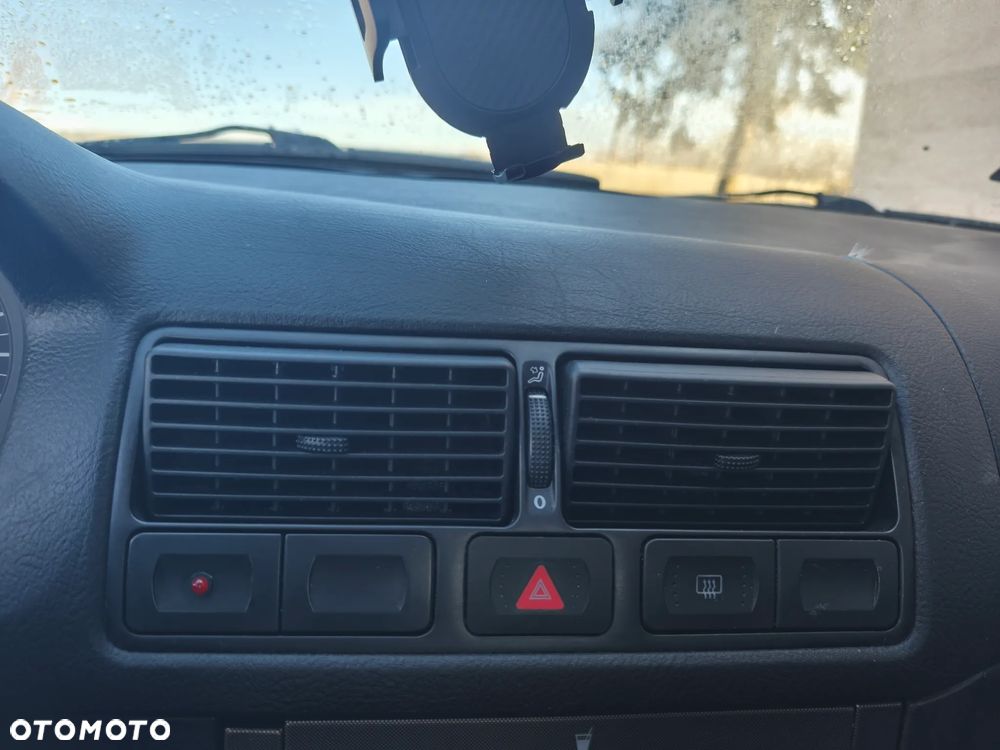 Volkswagen Golf - 18