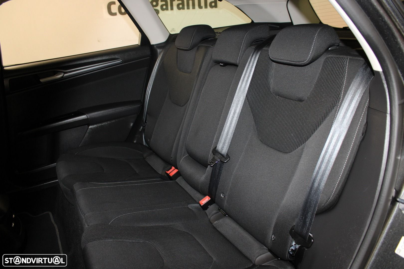 Ford Mondeo SW 2.0 HEV Titanium - 31