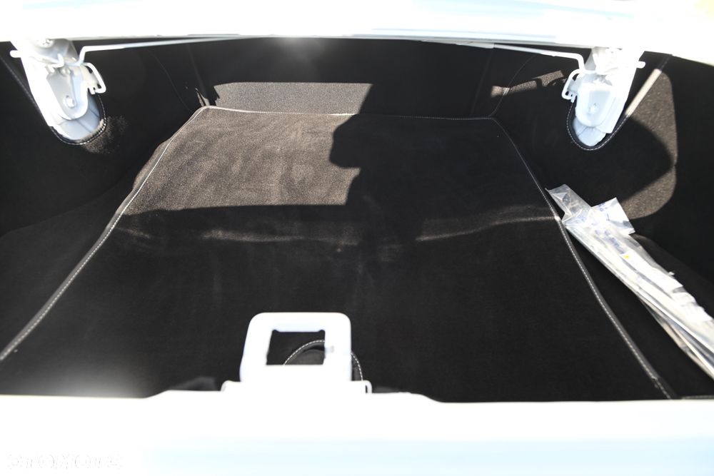 Ford Mustang - 26