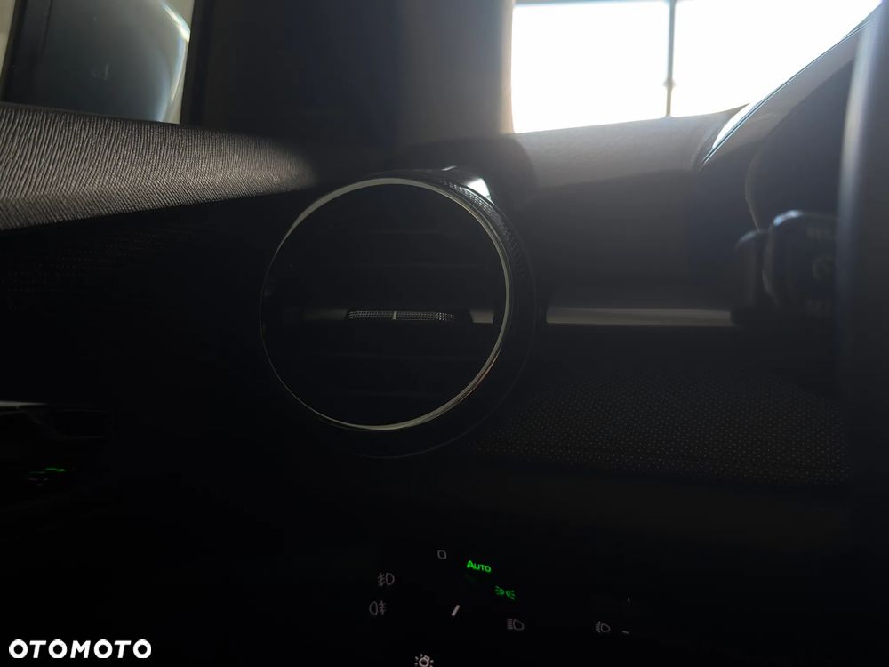 Skoda Fabia 1.0 TSI Drive - 33