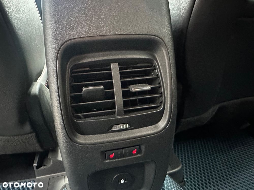 Ford Kuga 1.5 EcoBoost FWD ST-Line X - 19