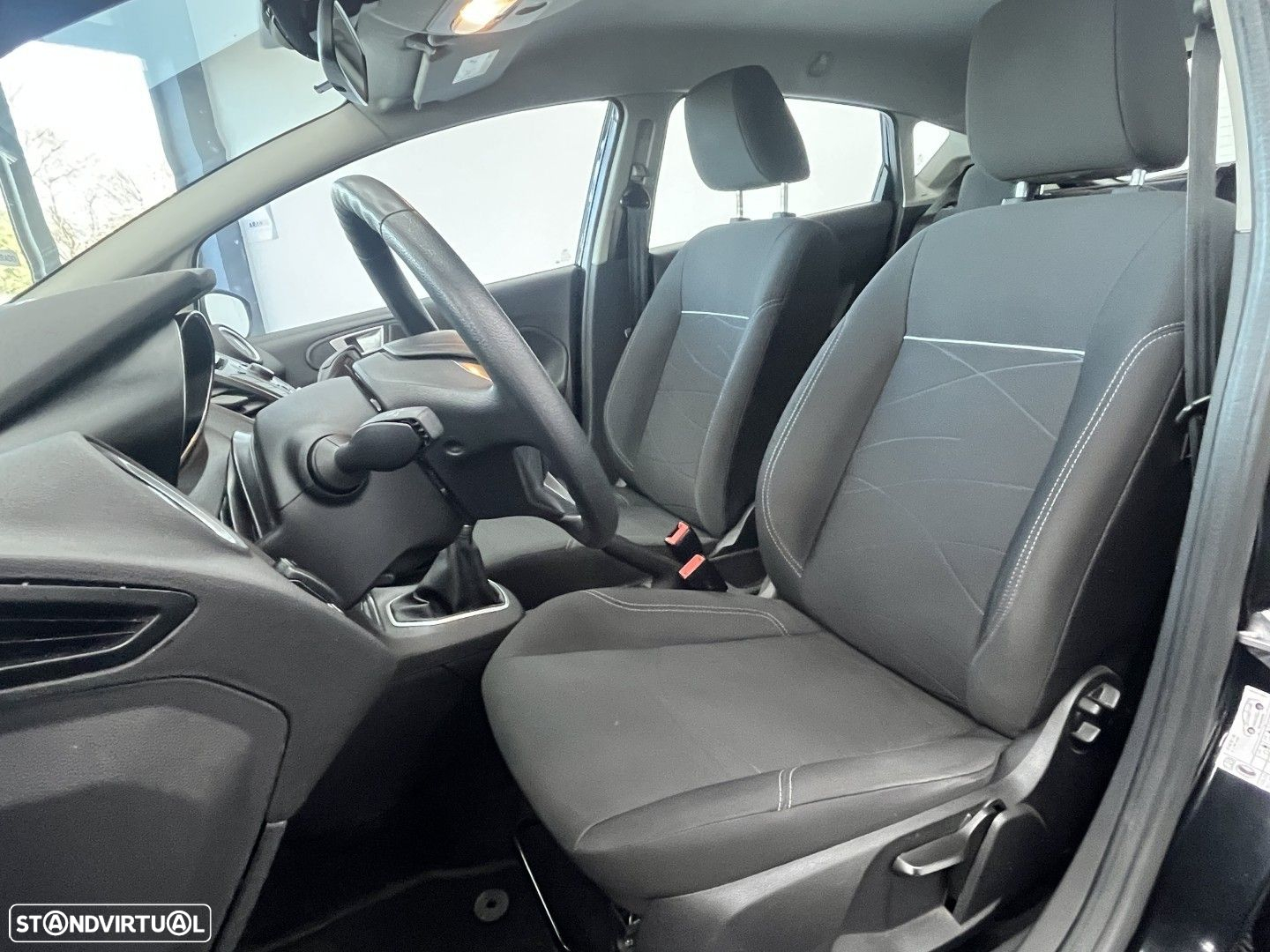 Ford Fiesta 1.5 TDCi Trend - 8