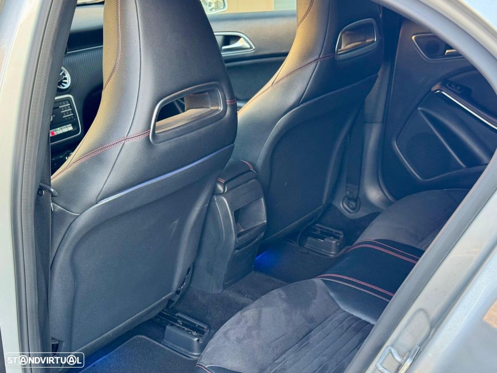 Mercedes-Benz A 180 d AMG Line - 9