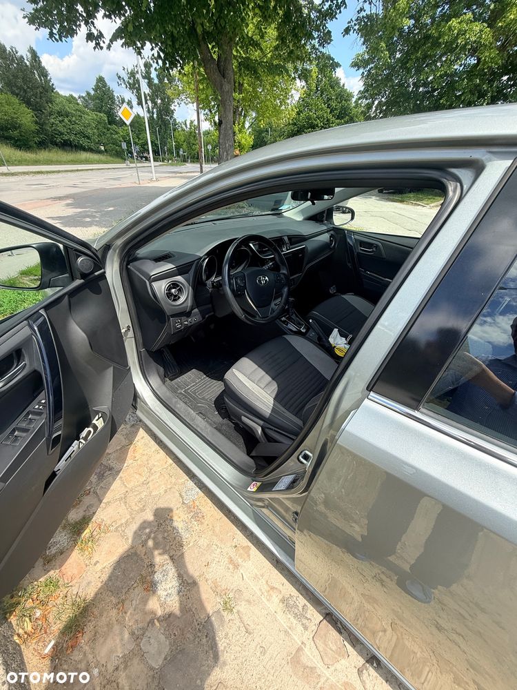 Toyota Auris 1.6 Premium MS - 5