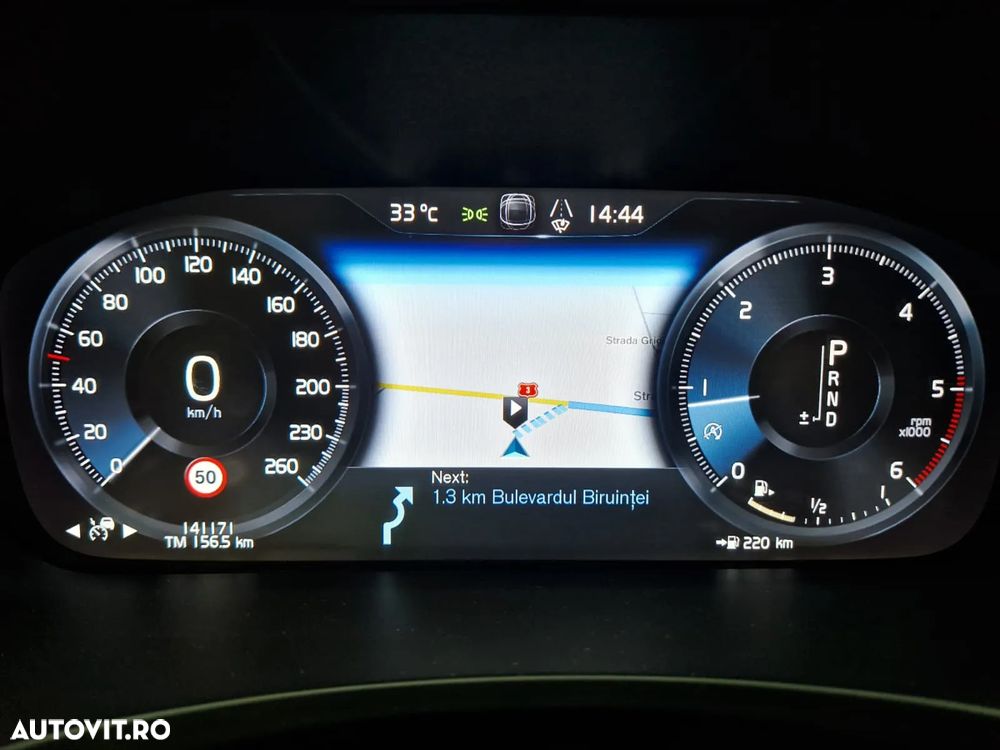 Volvo V90 Cross Country D5 AWD Geartronic - 14