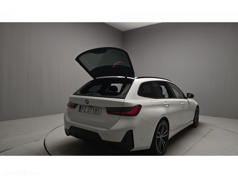 BMW Seria 3 320d xDrive M Sport sport - 28