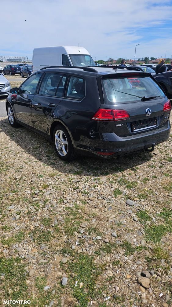 Volkswagen Golf 1.6 TDI BlueMotion Comfortline - 5