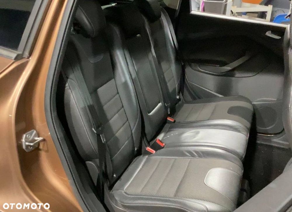 Ford Kuga 2.0 TDCi 4x4 Titanium - 5