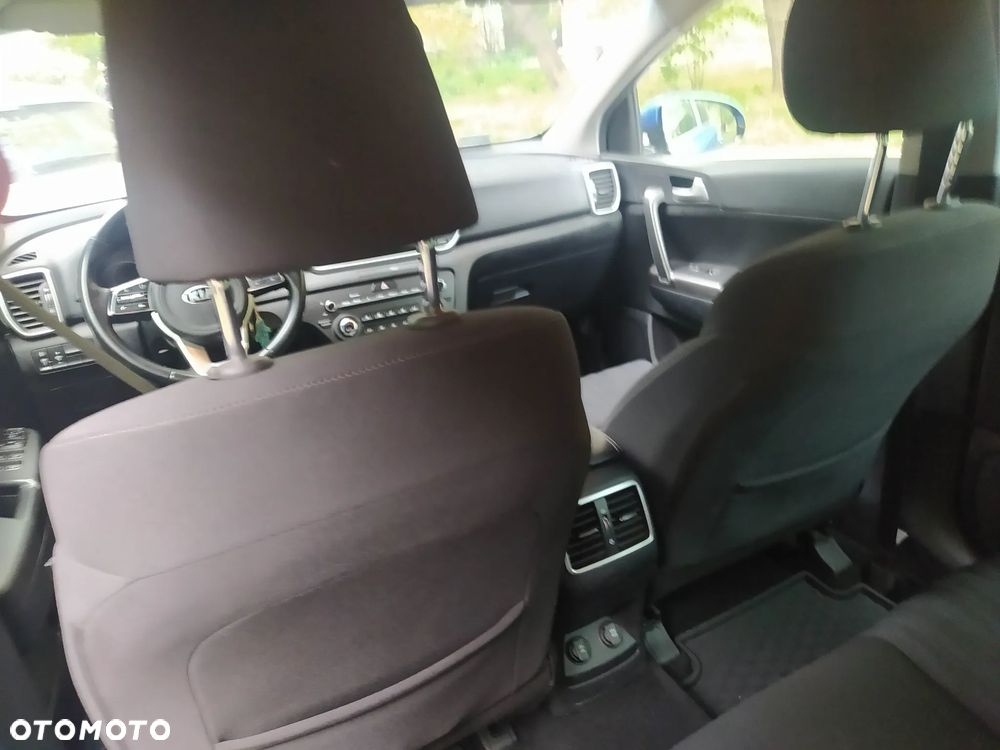 Kia Sportage 1.6 T-GDI M 2WD DCT - 9