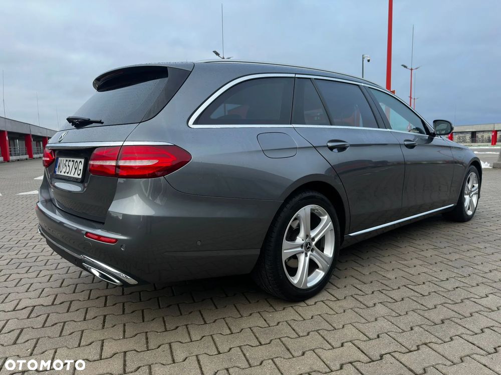 Mercedes-Benz Klasa E 220 d 9G-TRONIC - 11