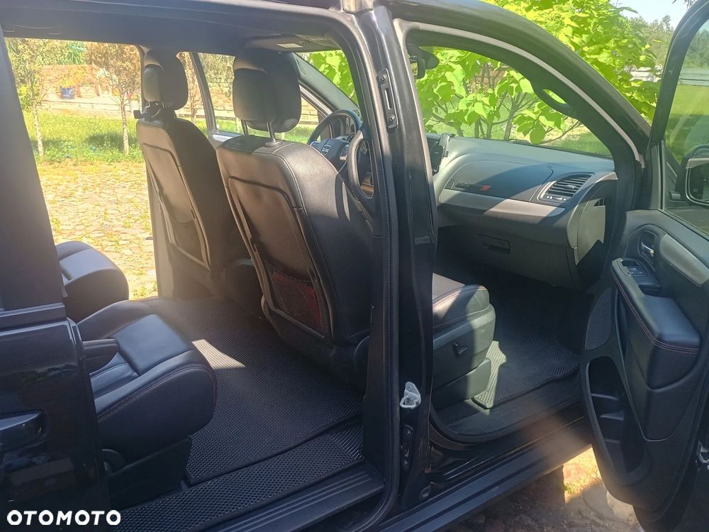 Dodge Grand Caravan - 6