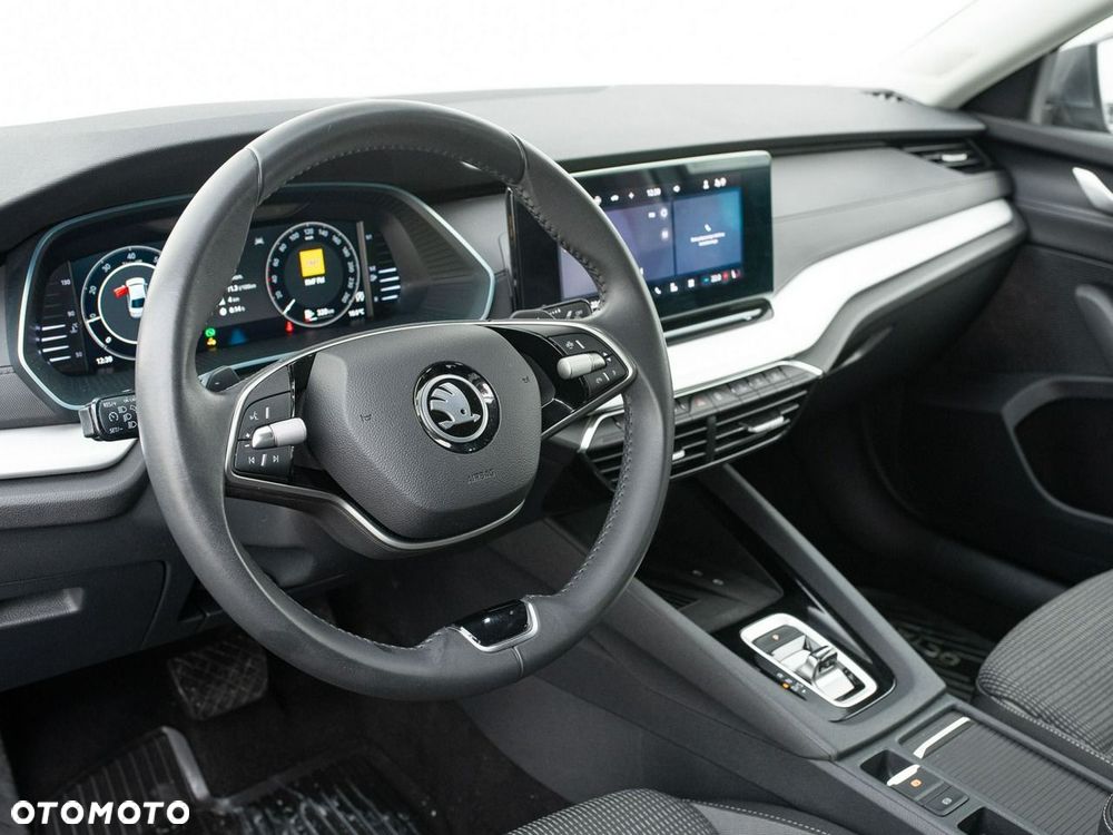 Skoda Octavia 1.5 TSI mHEV DSG Selection - 7