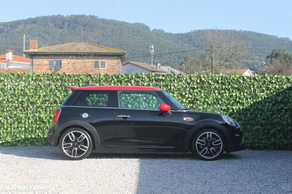 MINI 3 Portas John Cooper Works Auto Desportiva - 2