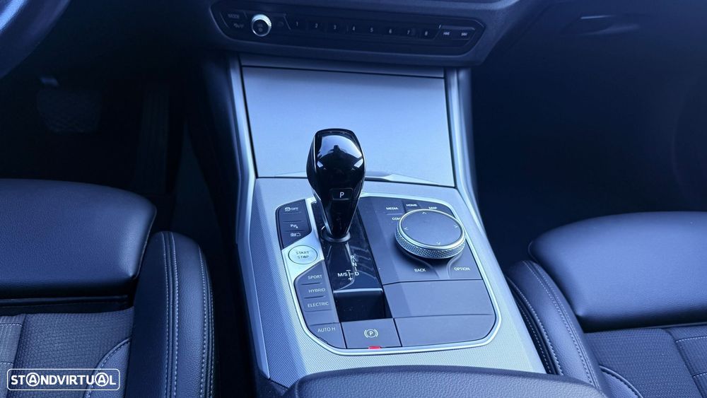 BMW 330 - 15