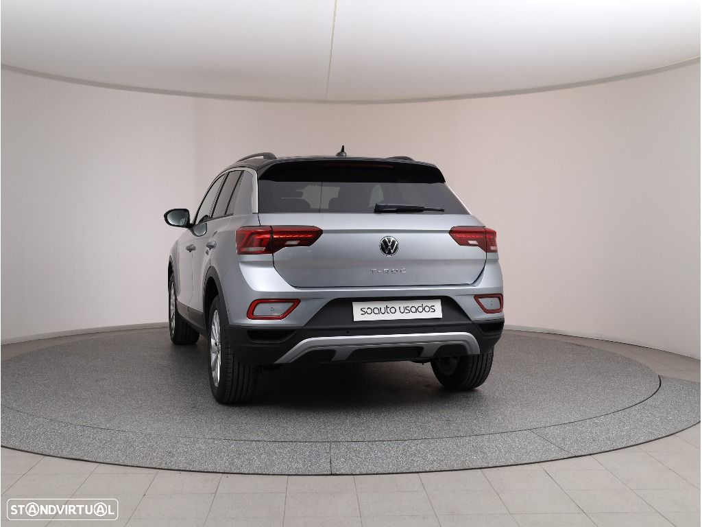 VW T-Roc 1.5 TSI Urban DSG - 10
