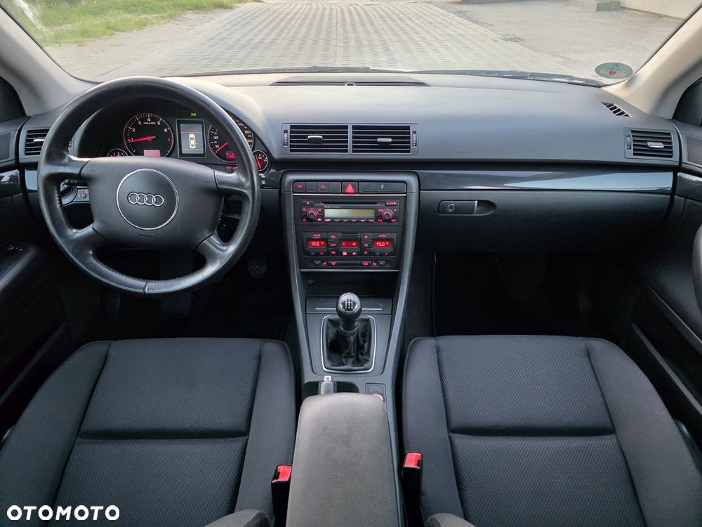 Audi A4 Avant 1.6 - 9